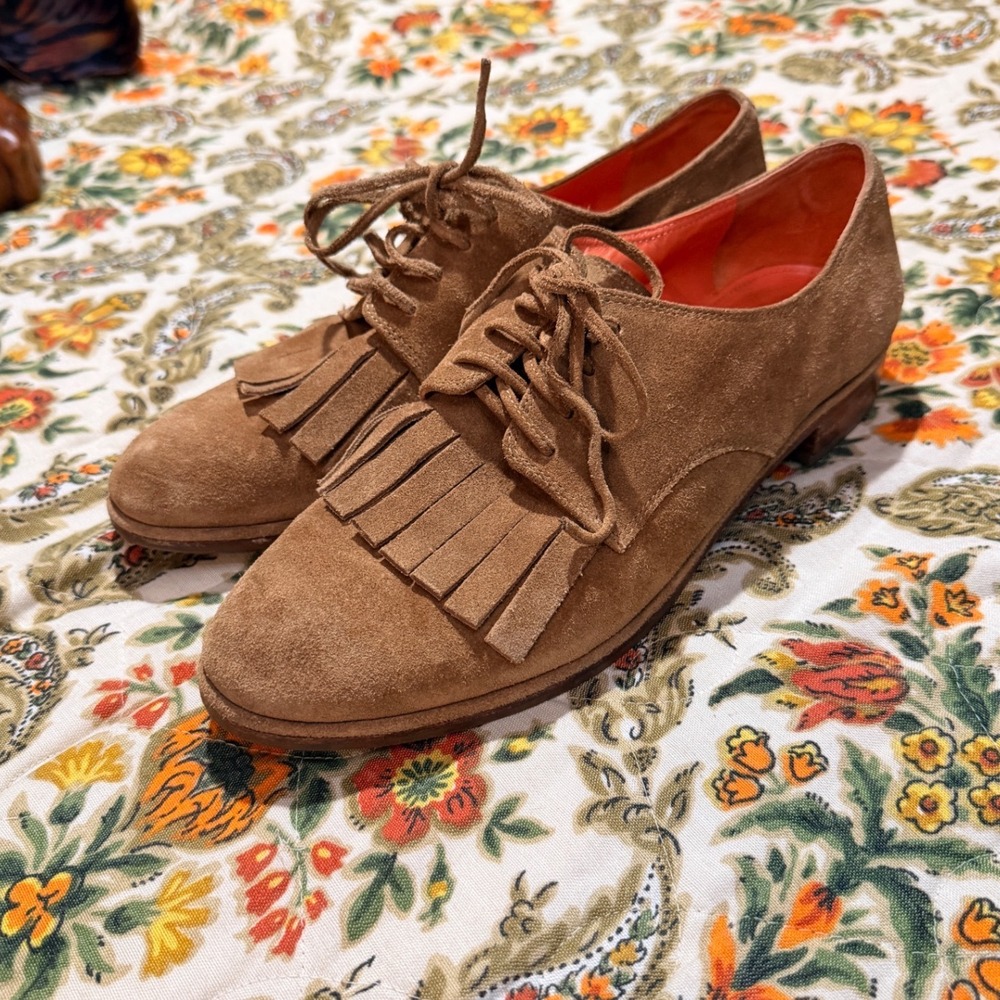 Via Spiga GORGEOUS Brown Suede Kiltie Fringe Oxford Lace Up Flats Size 9M Italy